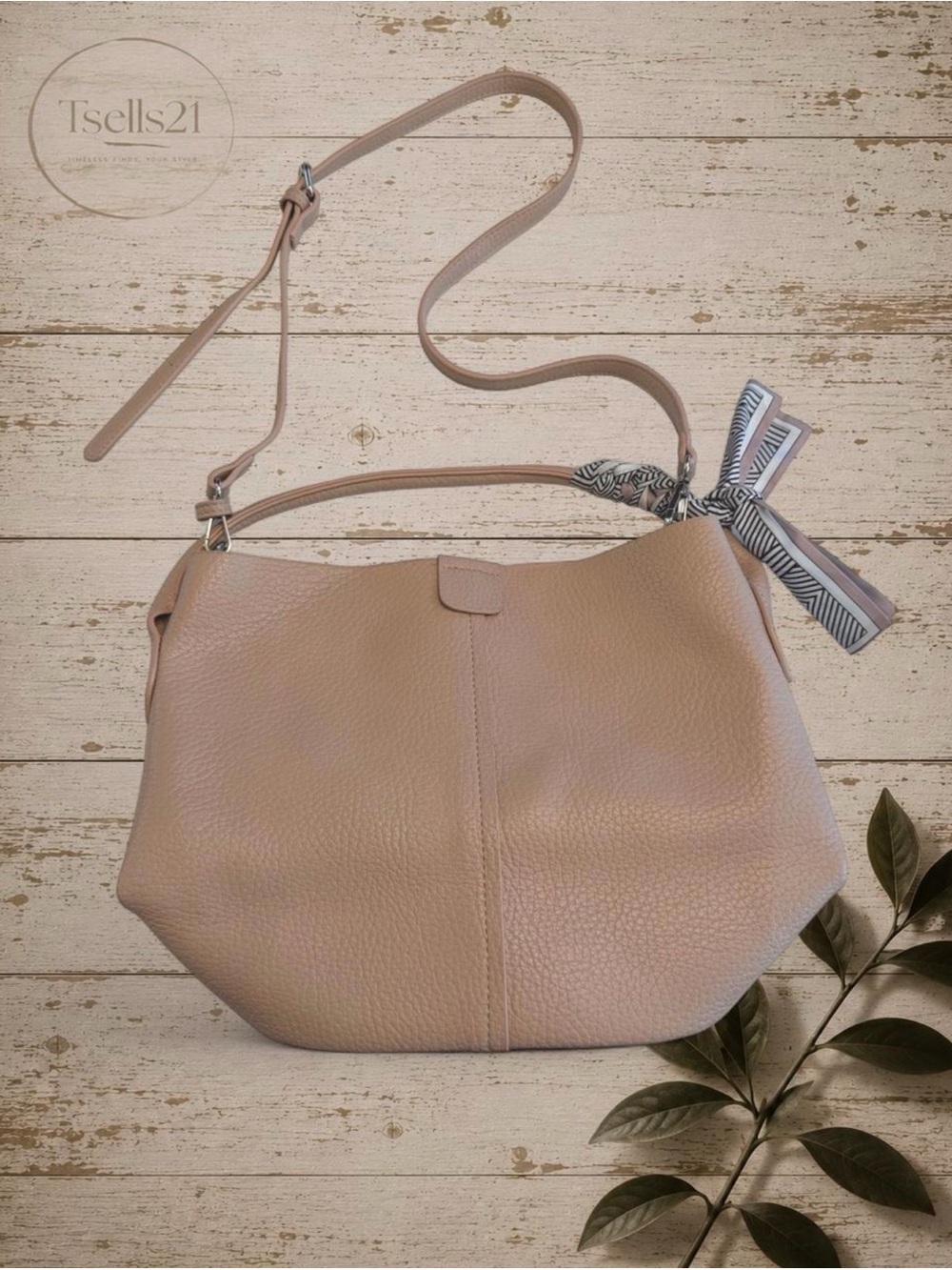 NWOT Chic Dusty Pink Pebbled Leather Shoulder Bag / Hobo Purse with Scarf Accent